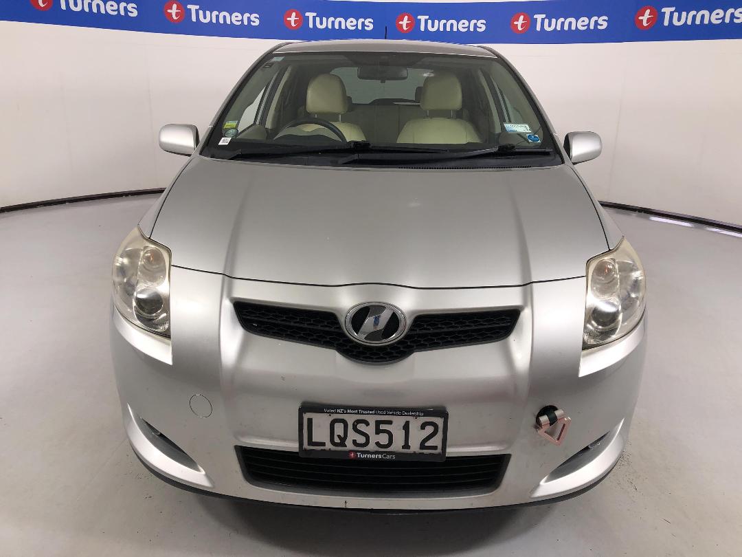 Photo '2' of Toyota Auris Photo '2' of Toyota Auris