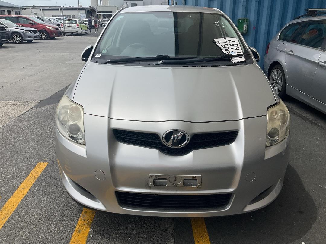 Photo '2' of Toyota Auris