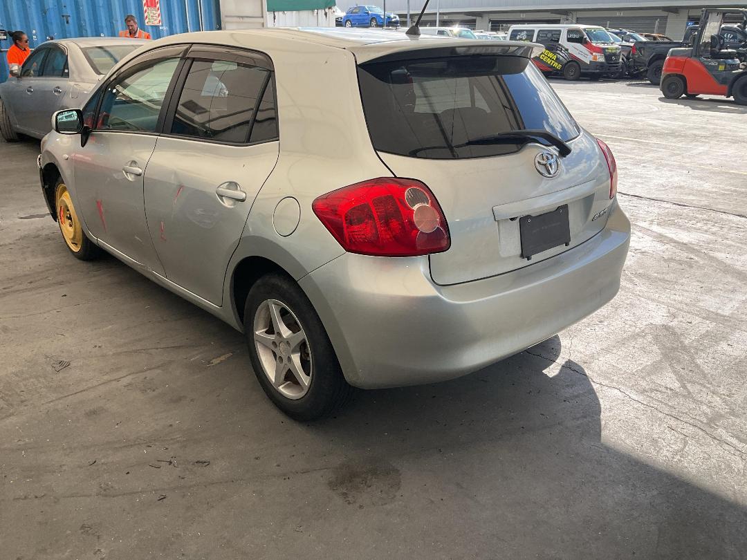 Photo '8' of Toyota Auris