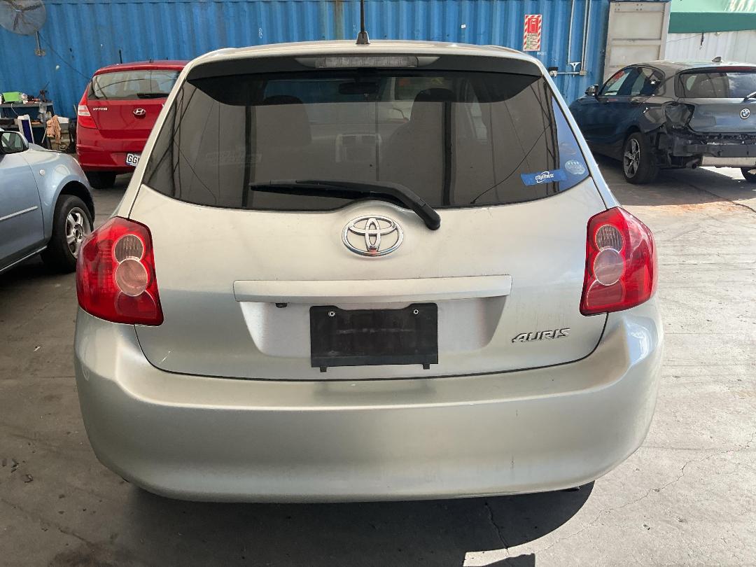 Photo '9' of Toyota Auris