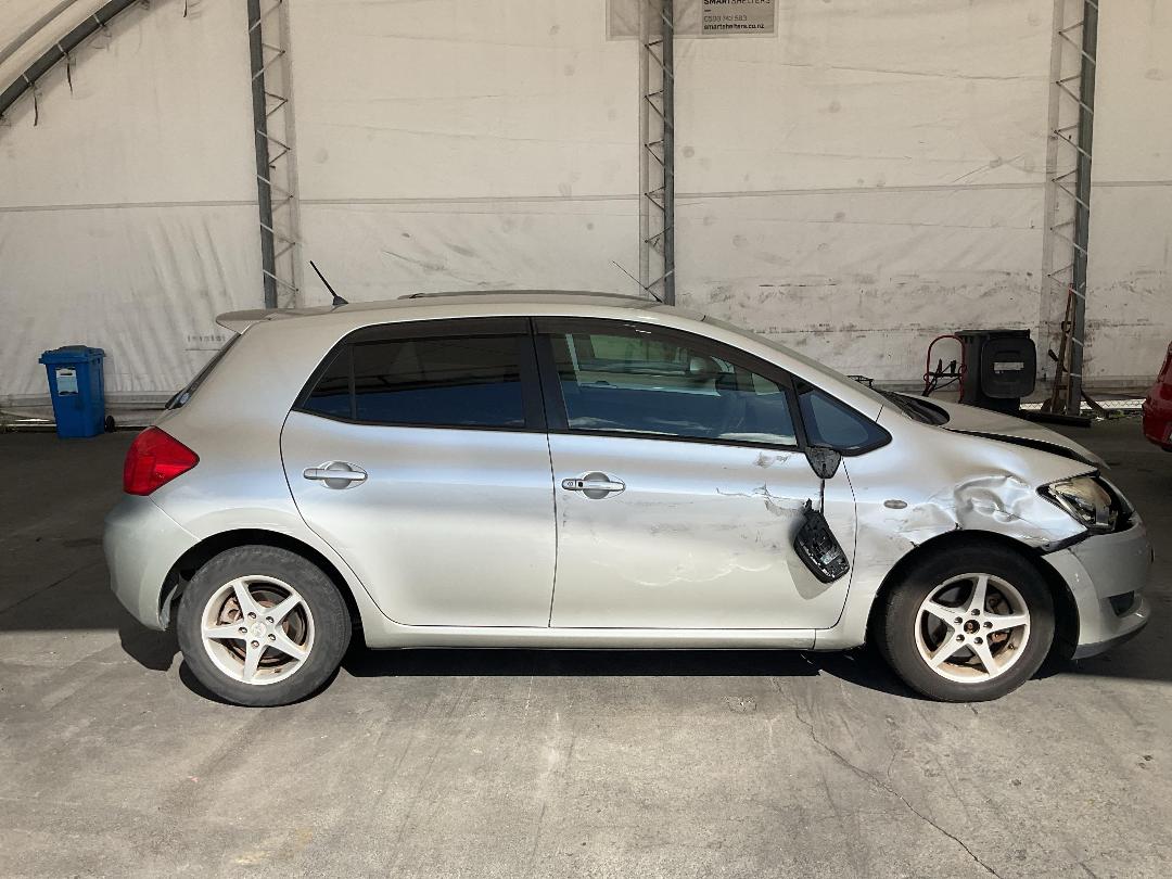 Photo '11' of Toyota Auris