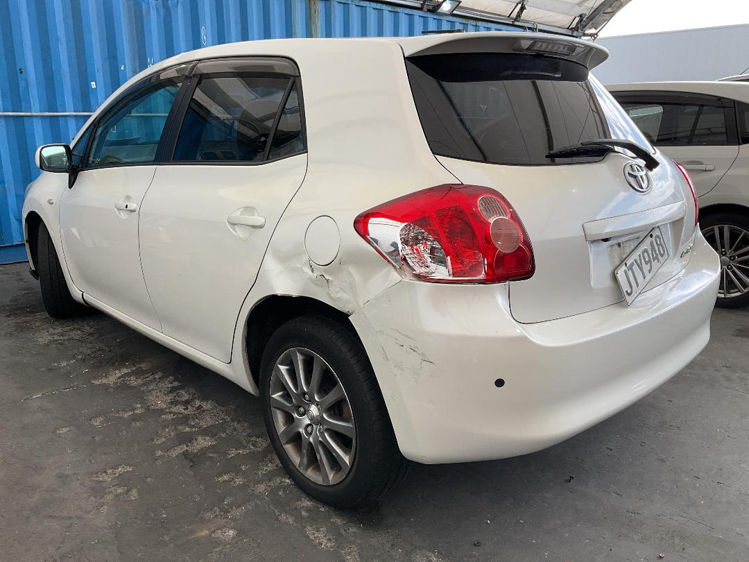 Photo '4' of Toyota Auris