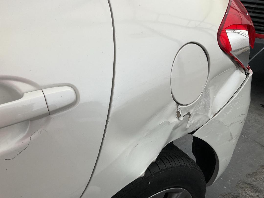 Photo '11' of Toyota Auris