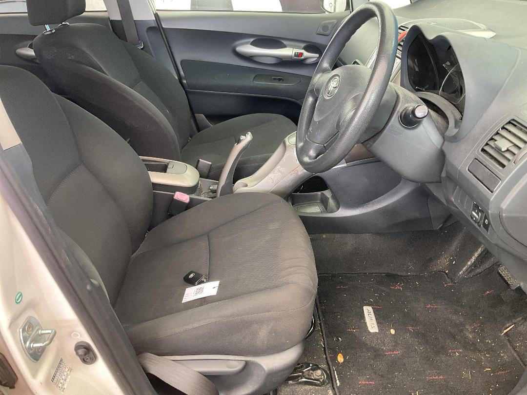 Photo '25' of Toyota Auris