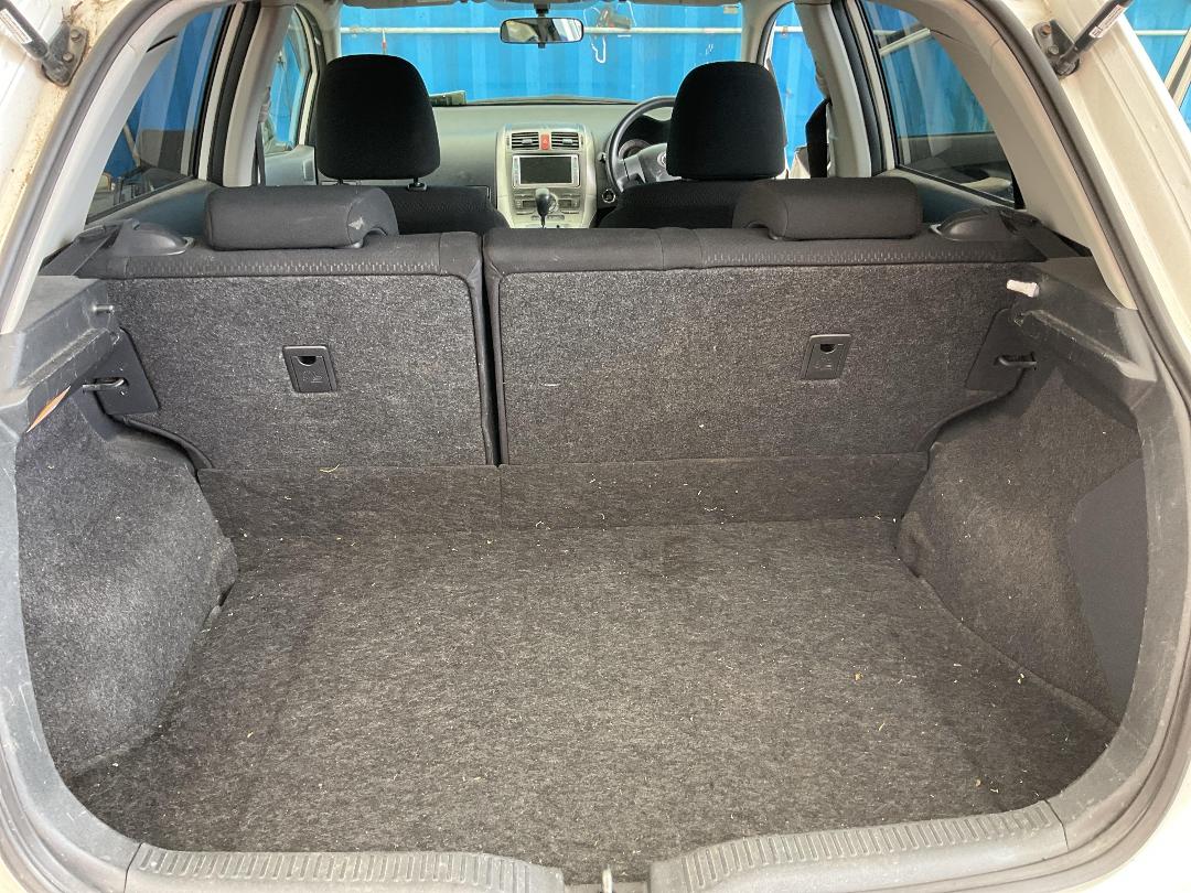 Photo '29' of Toyota Auris