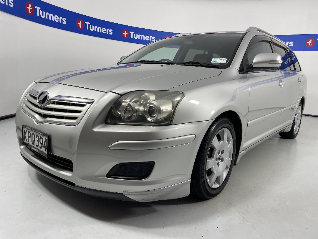 Photo '4' of Toyota Avensis