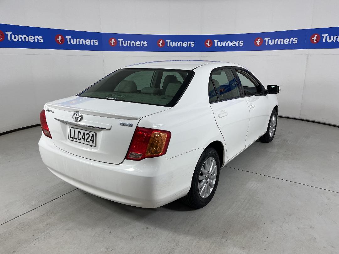 Photo '7' of Toyota Axio Photo '7' of Toyota Axio