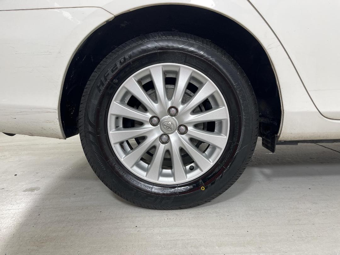 Photo '12' of Toyota Axio Photo '12' of Toyota Axio