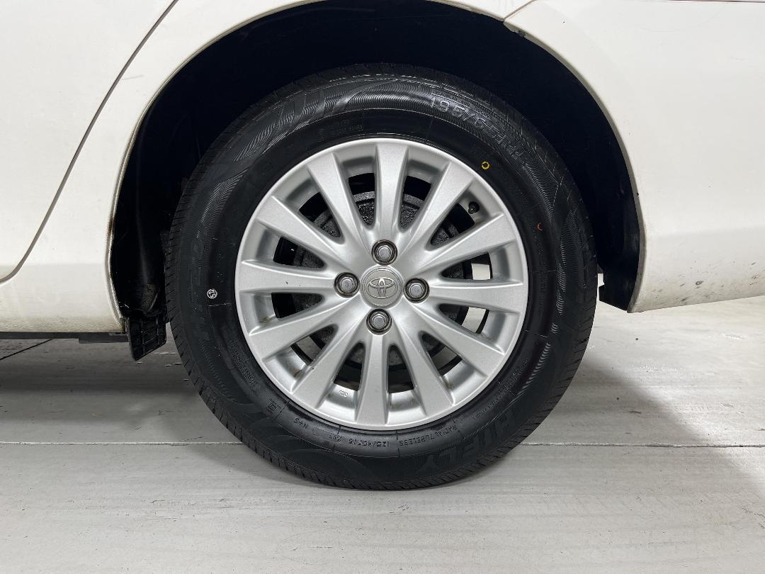 Photo '11' of Toyota Axio Photo '11' of Toyota Axio