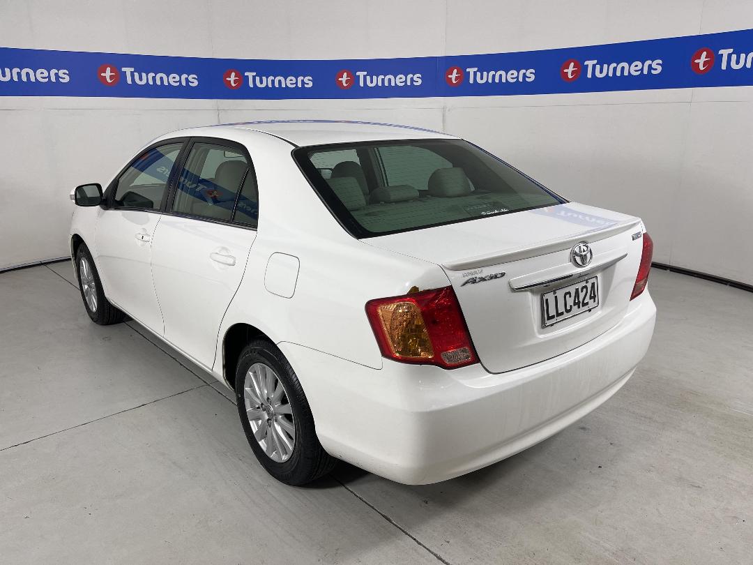 Photo '5' of Toyota Axio Photo '5' of Toyota Axio