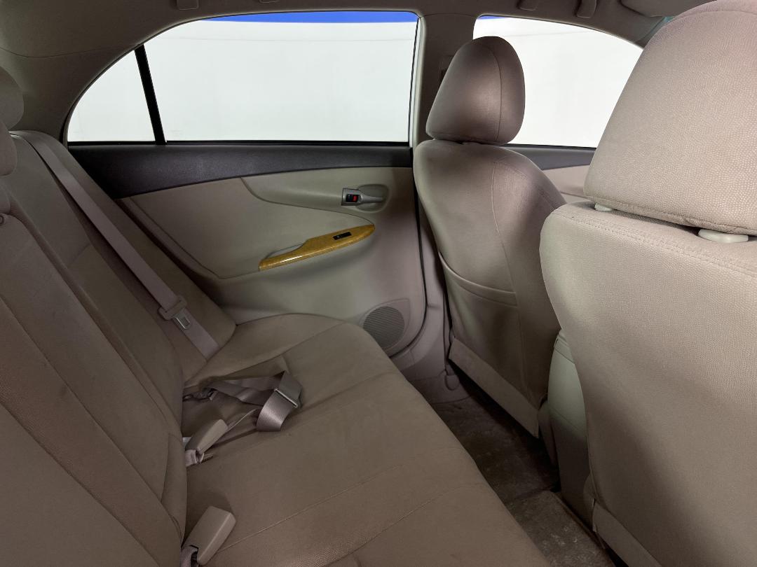 Photo '20' of Toyota Axio Photo '20' of Toyota Axio