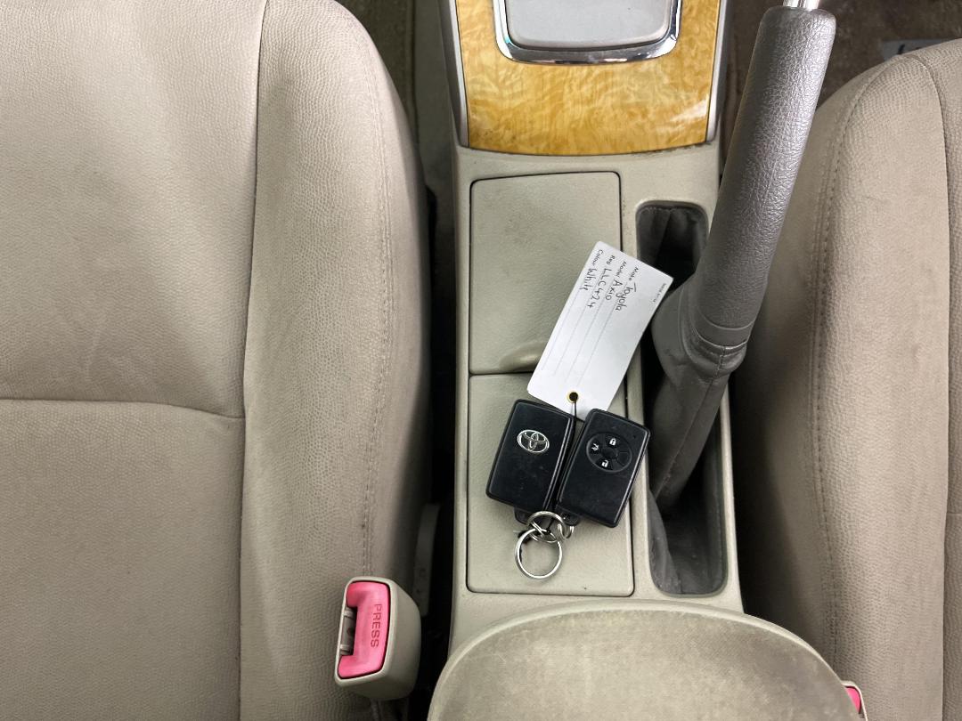 Photo '23' of Toyota Axio Photo '23' of Toyota Axio