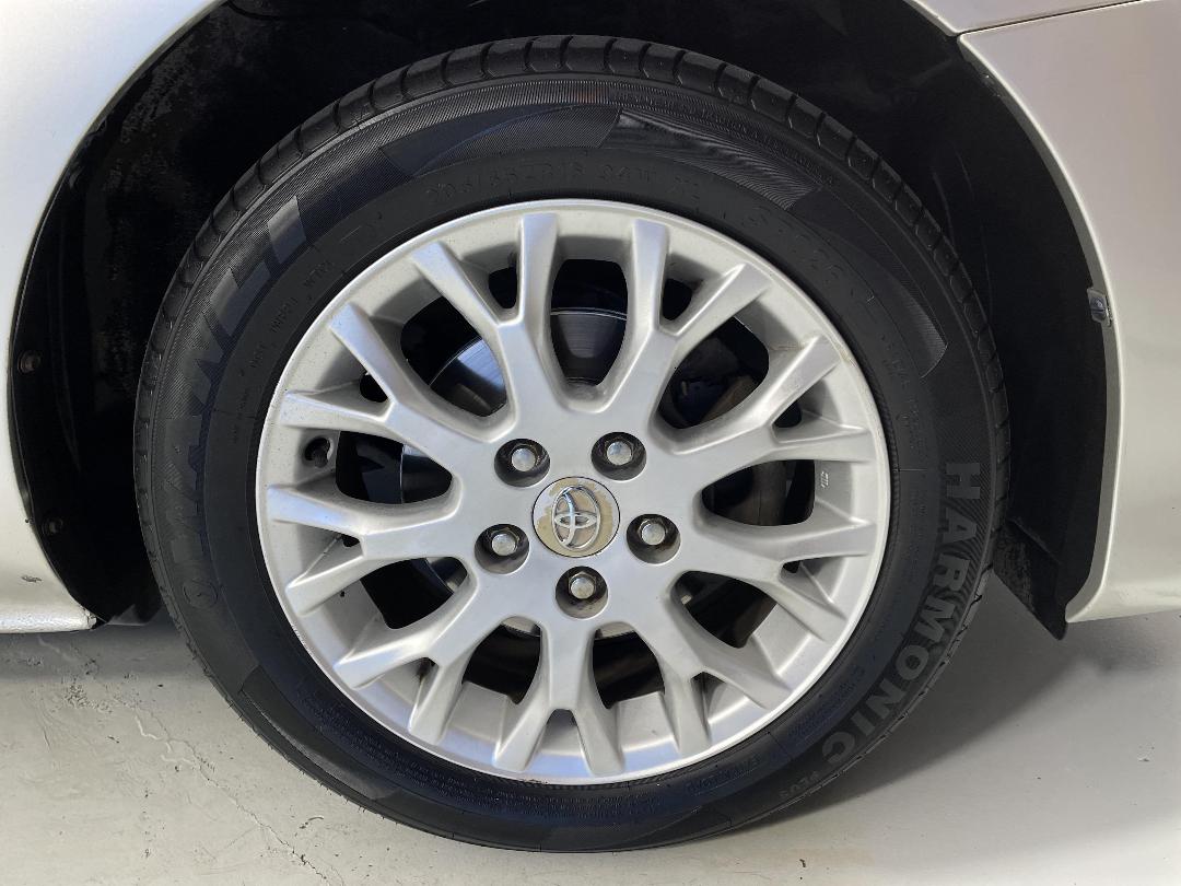 Photo '9' of Toyota Blade Photo '9' of Toyota Blade