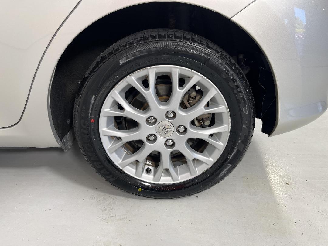 Photo '11' of Toyota Blade