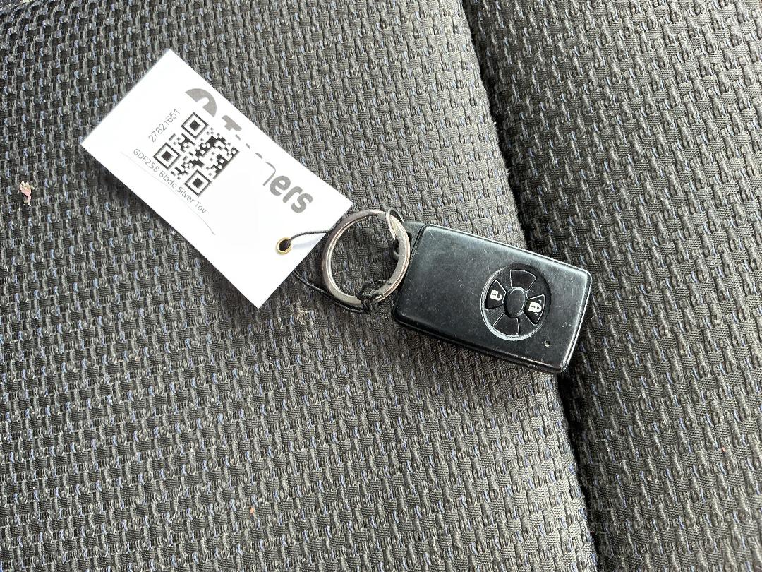 Photo '12' of Toyota Blade