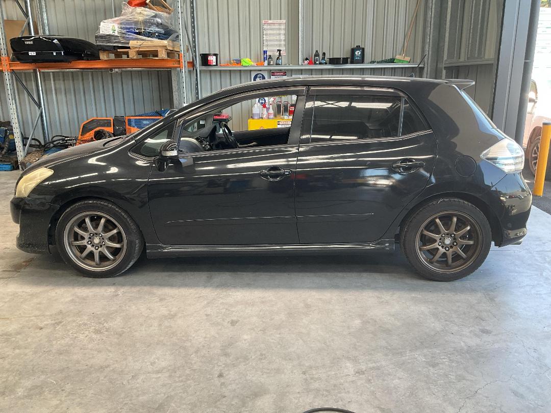 Photo '6' of Toyota Blade Photo '6' of Toyota Blade