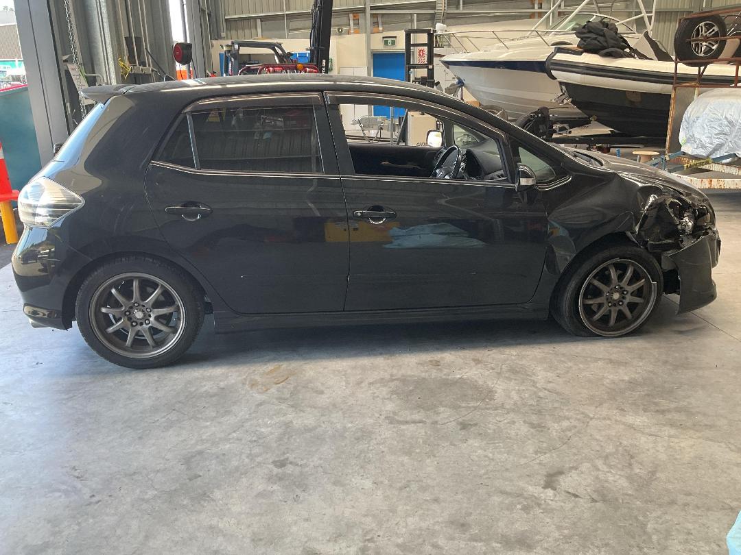 Photo '5' of Toyota Blade Photo '5' of Toyota Blade