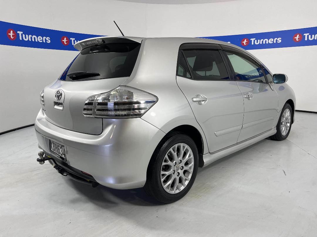 Photo '7' of Toyota Blade Photo '7' of Toyota Blade