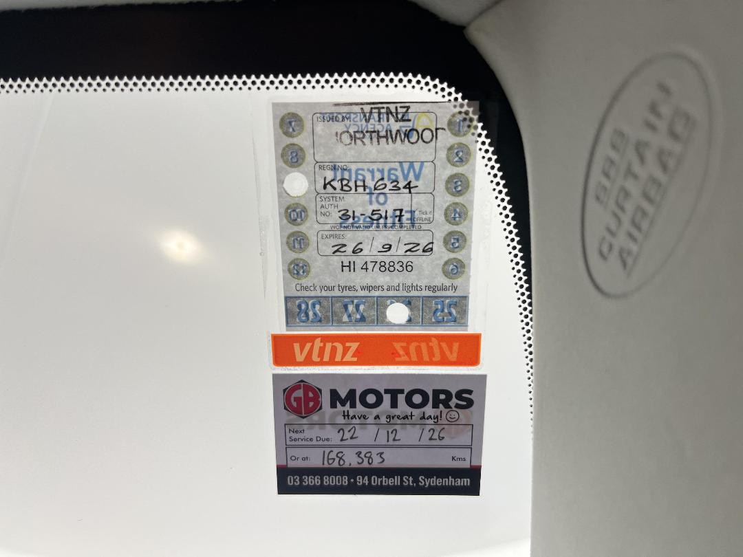 Photo '27' of Toyota Blade Photo '27' of Toyota Blade