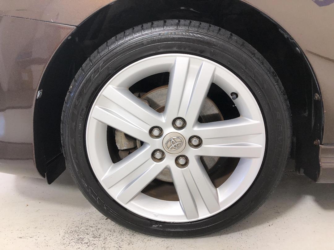 Photo '10' of Toyota Blade