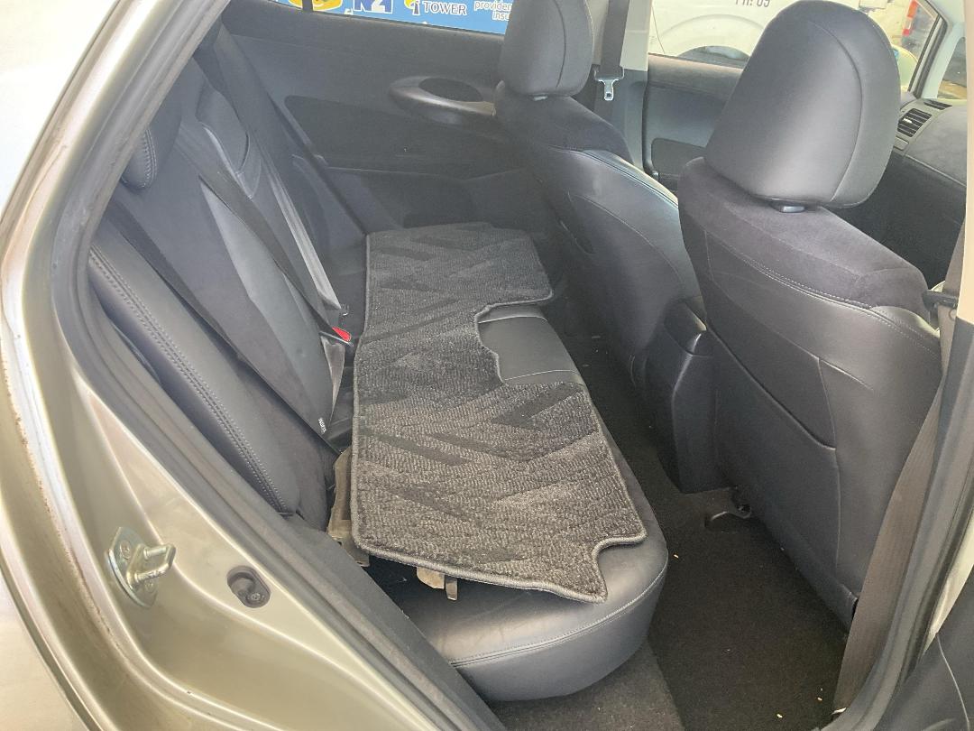 Photo '7' of Toyota Blade Photo '7' of Toyota Blade