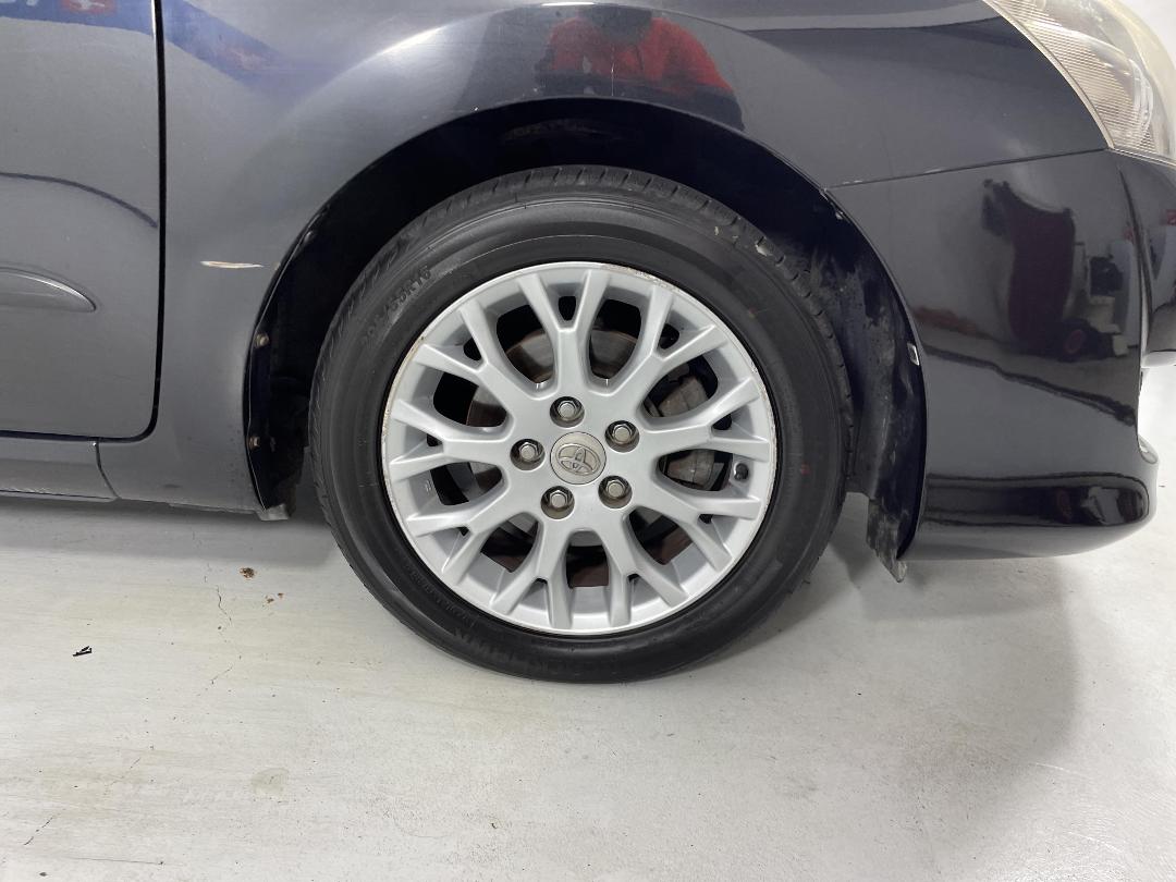 Photo '9' of Toyota Blade Photo '9' of Toyota Blade