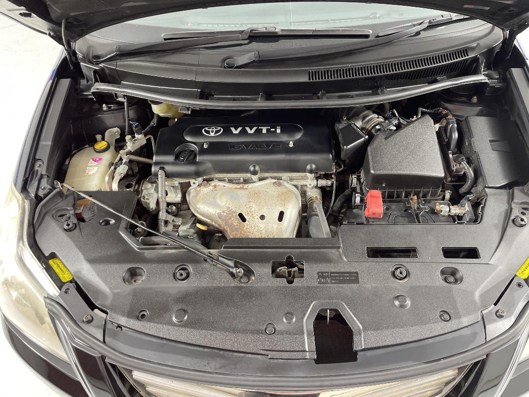 Photo '13' of Toyota Blade Photo '13' of Toyota Blade