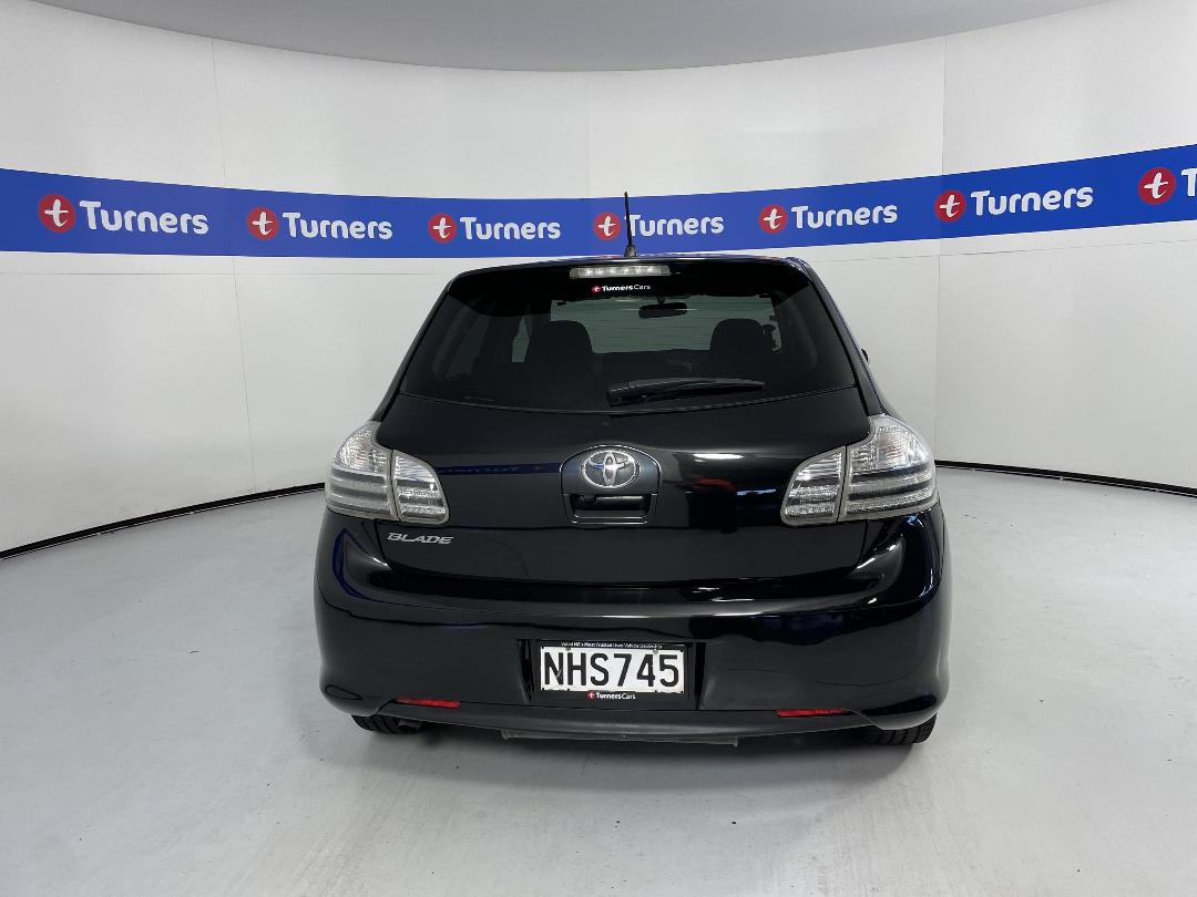 Photo '6' of Toyota Blade Photo '6' of Toyota Blade