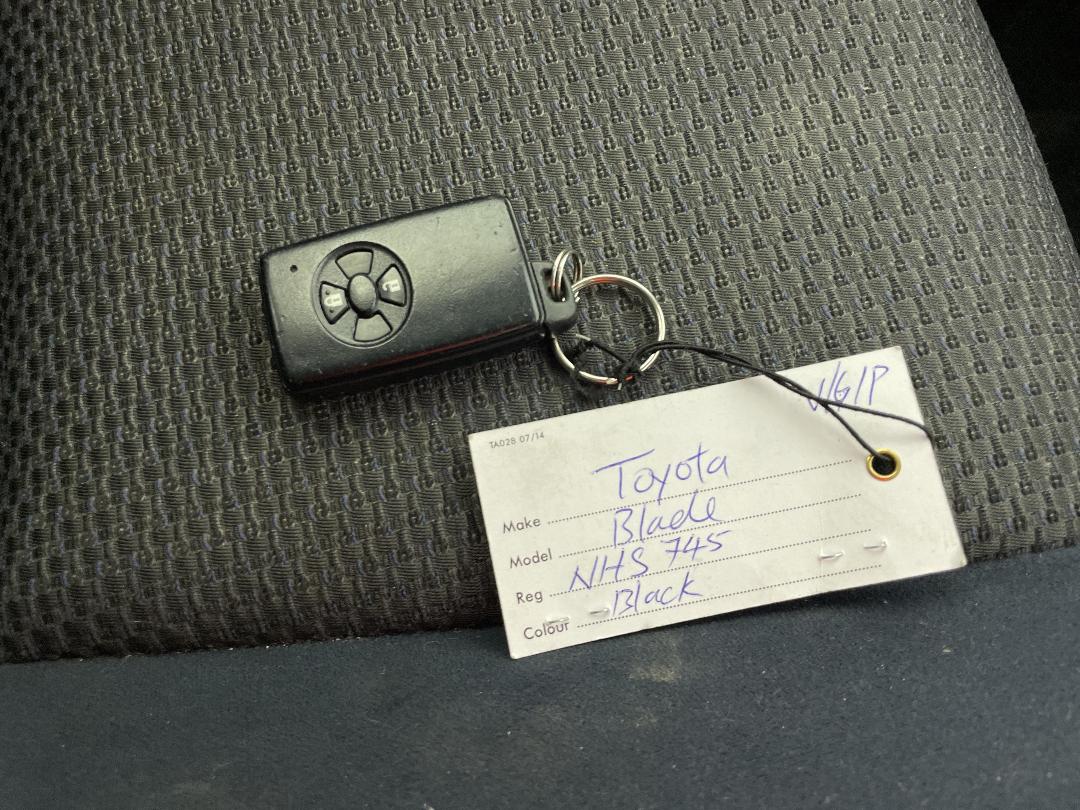 Photo '22' of Toyota Blade Photo '22' of Toyota Blade