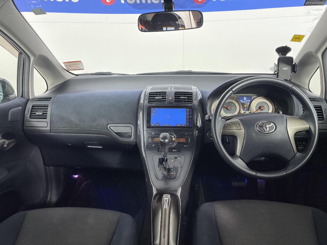 Photo '17' of Toyota Blade Photo '17' of Toyota Blade