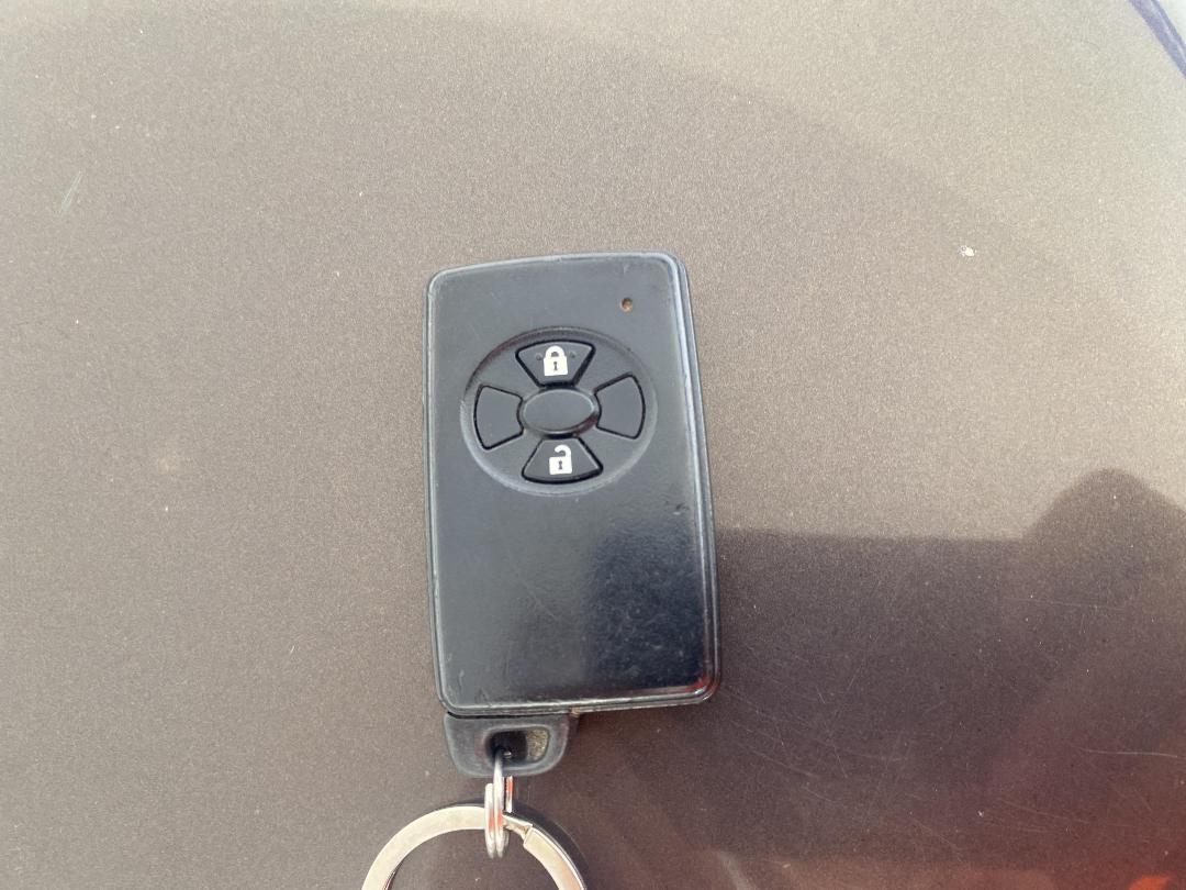 Photo '22' of Toyota Blade Photo '22' of Toyota Blade