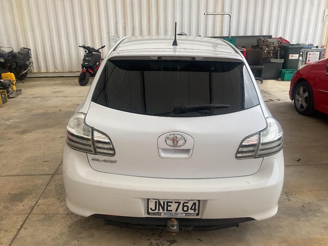 Photo '4' of Toyota Blade