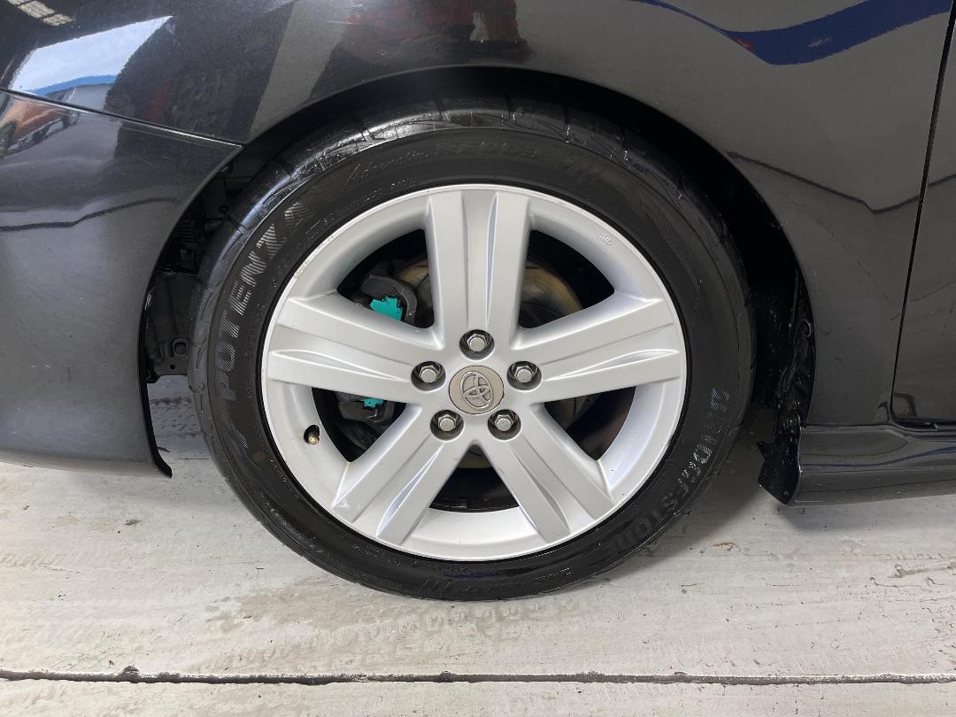 Photo '10' of Toyota Blade Photo '10' of Toyota Blade