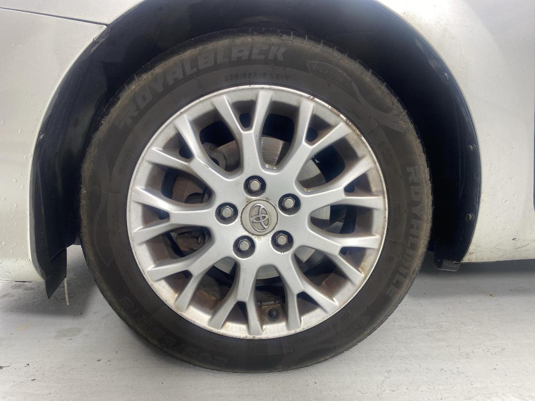 Photo '10' of Toyota Blade