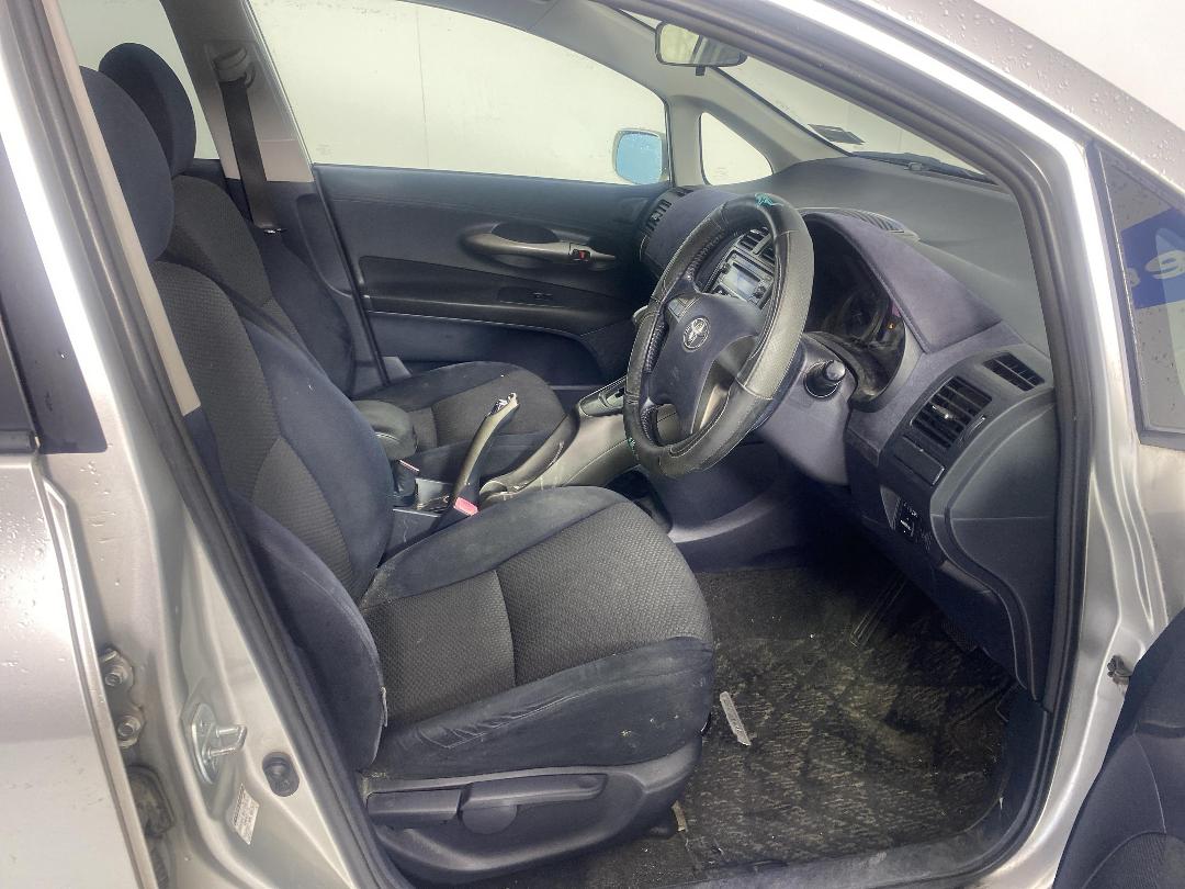 Photo '16' of Toyota Blade