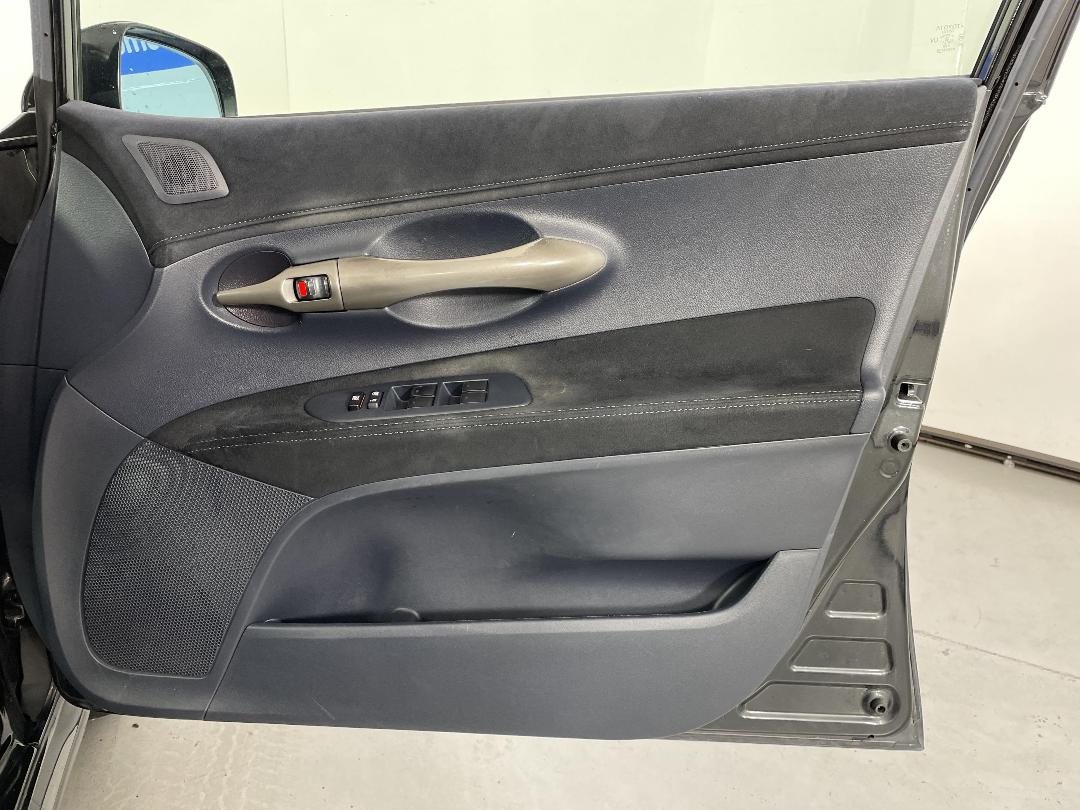 Photo '15' of Toyota Blade