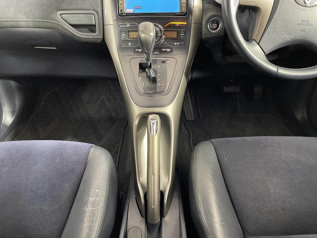 Photo '18' of Toyota Blade