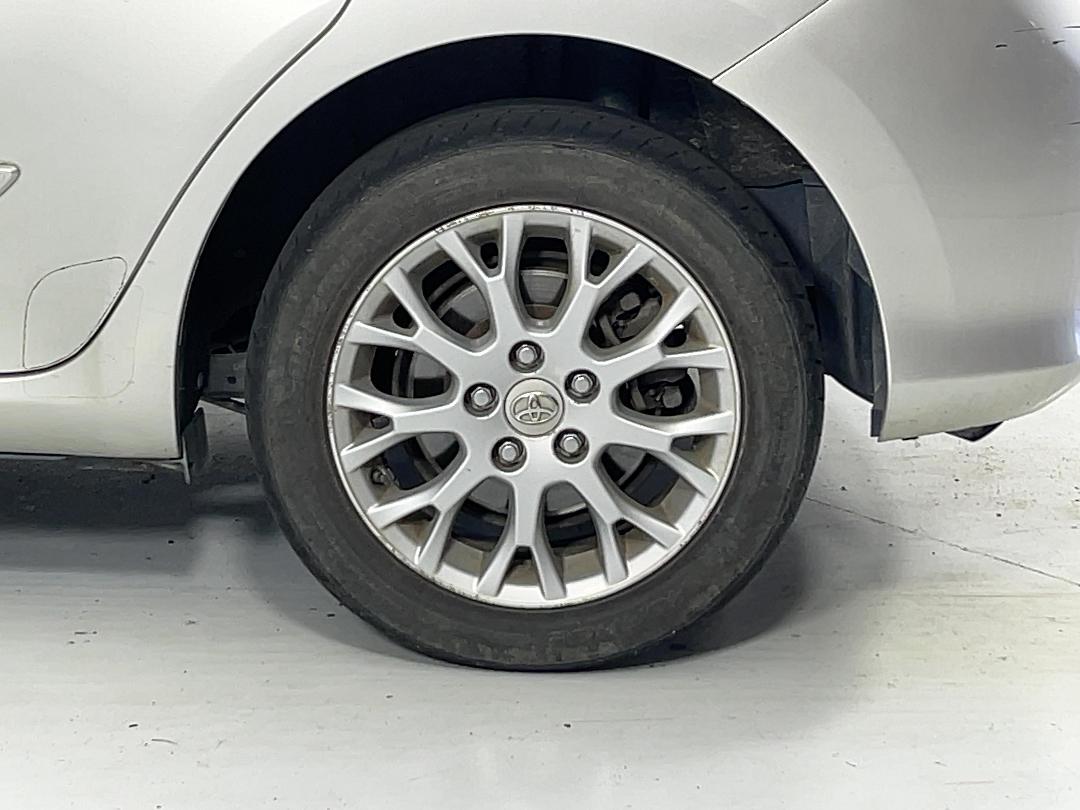 Photo '11' of Toyota Blade