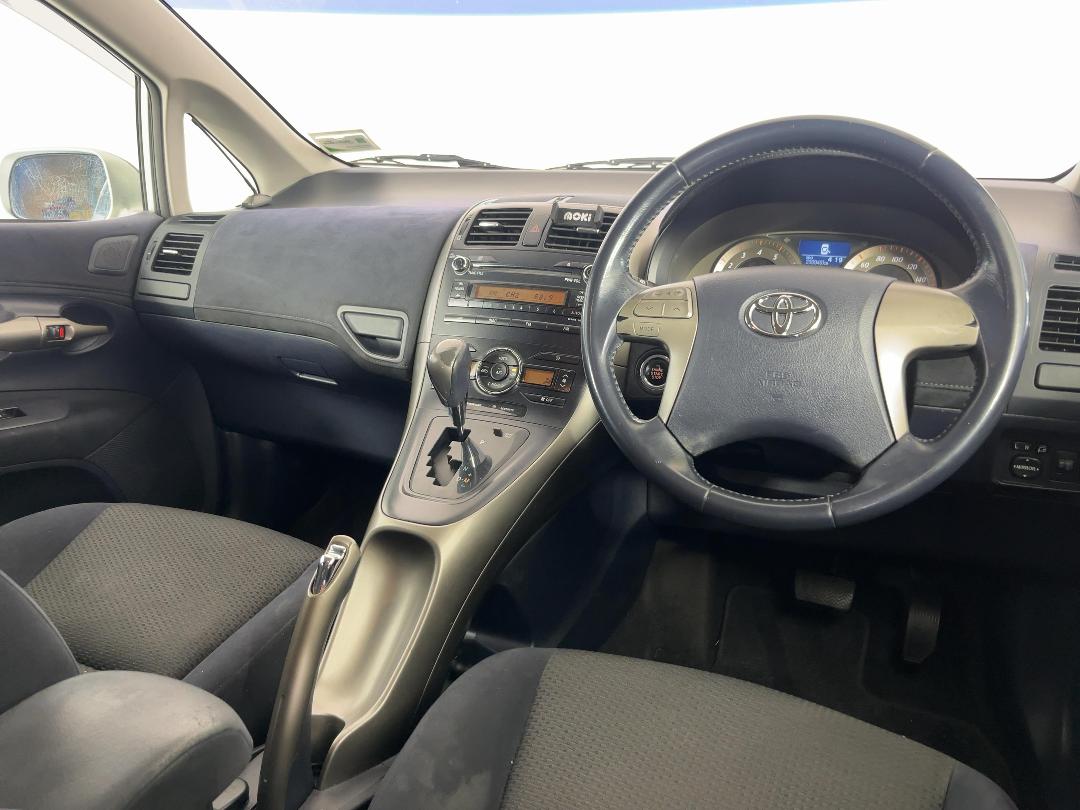 Photo '17' of Toyota Blade