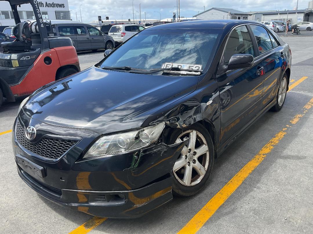 Photo '3' of Toyota Camry Sport Photo '3' of Toyota Camry Sport