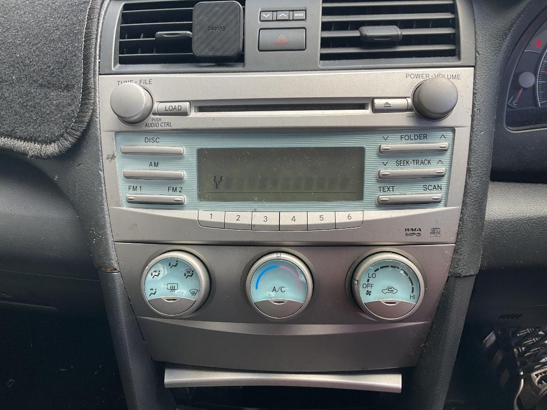 Photo '11' of Toyota Camry Sport Photo '11' of Toyota Camry Sport