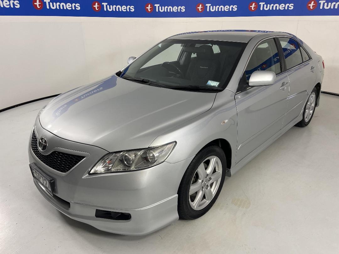 Photo '4' of Toyota Camry