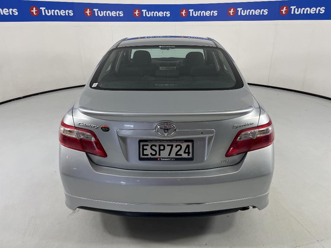 Photo '6' of Toyota Camry