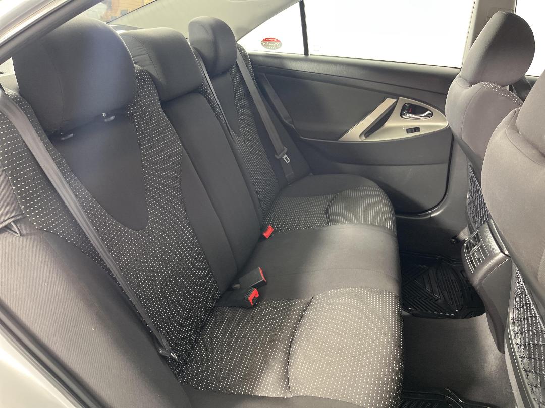 Photo '20' of Toyota Camry