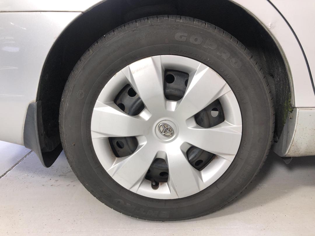 Photo '12' of Toyota Camry