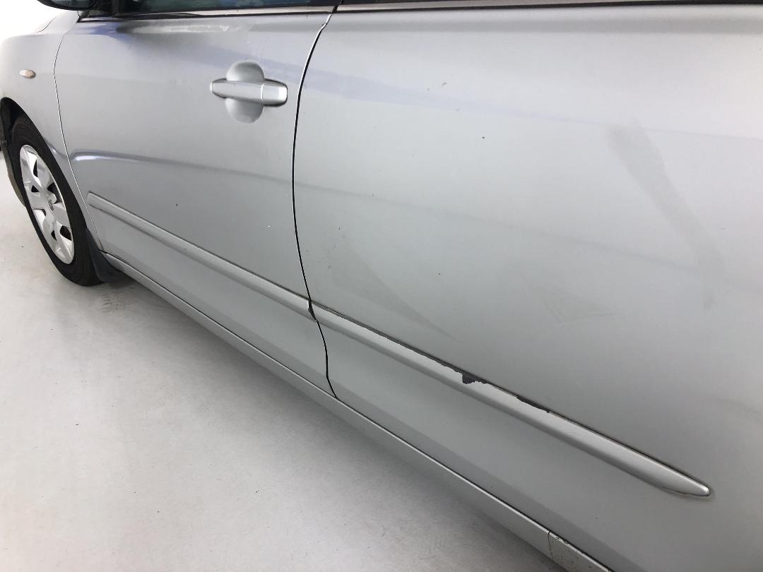 Photo '28' of Toyota Camry