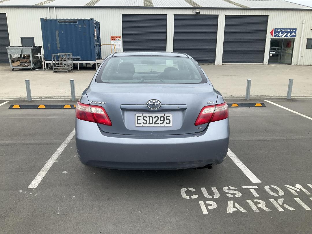 Photo '6' of Toyota Camry GL Photo '6' of Toyota Camry GL