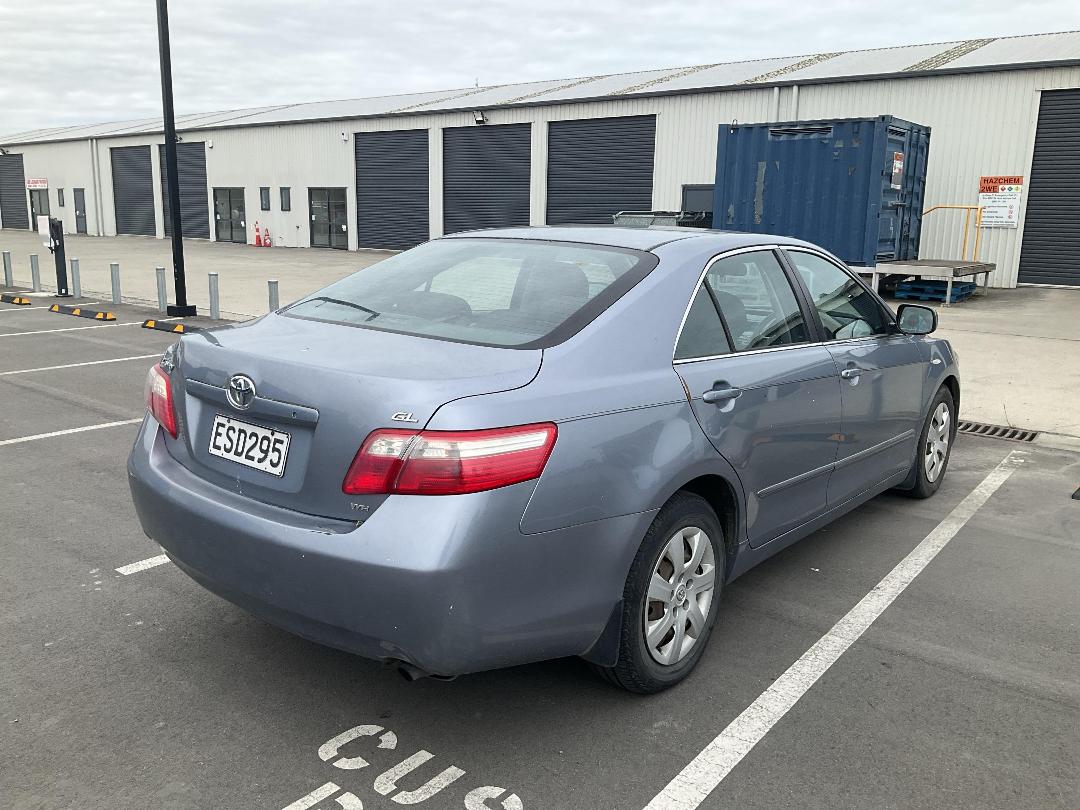 Photo '7' of Toyota Camry GL Photo '7' of Toyota Camry GL