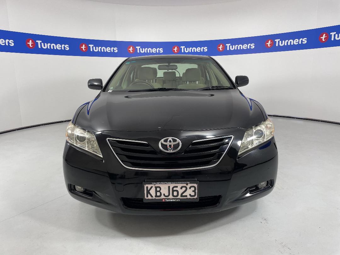 Photo '2' of Toyota Camry