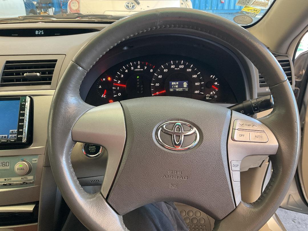 Photo '29' of Toyota Camry